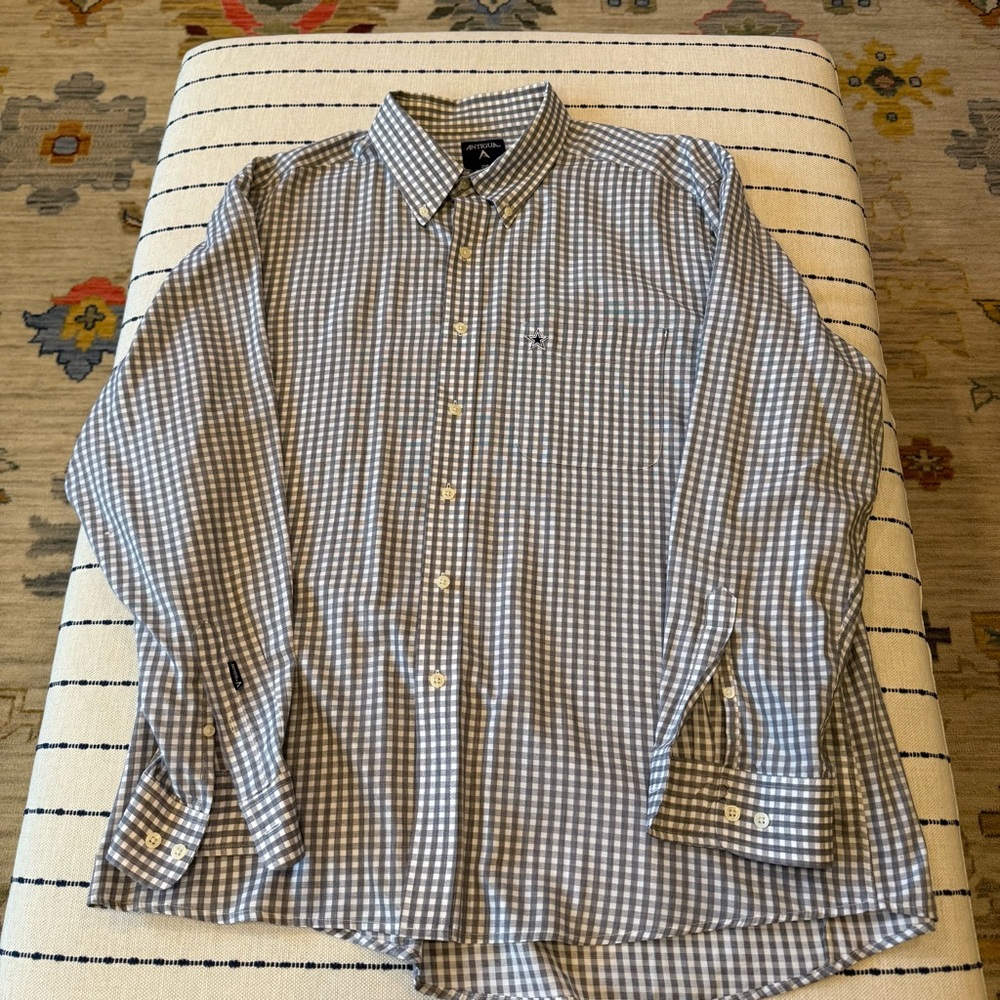 Antigua Men's Gray and White Checkered Shirt (Dallas Cowboys logo)